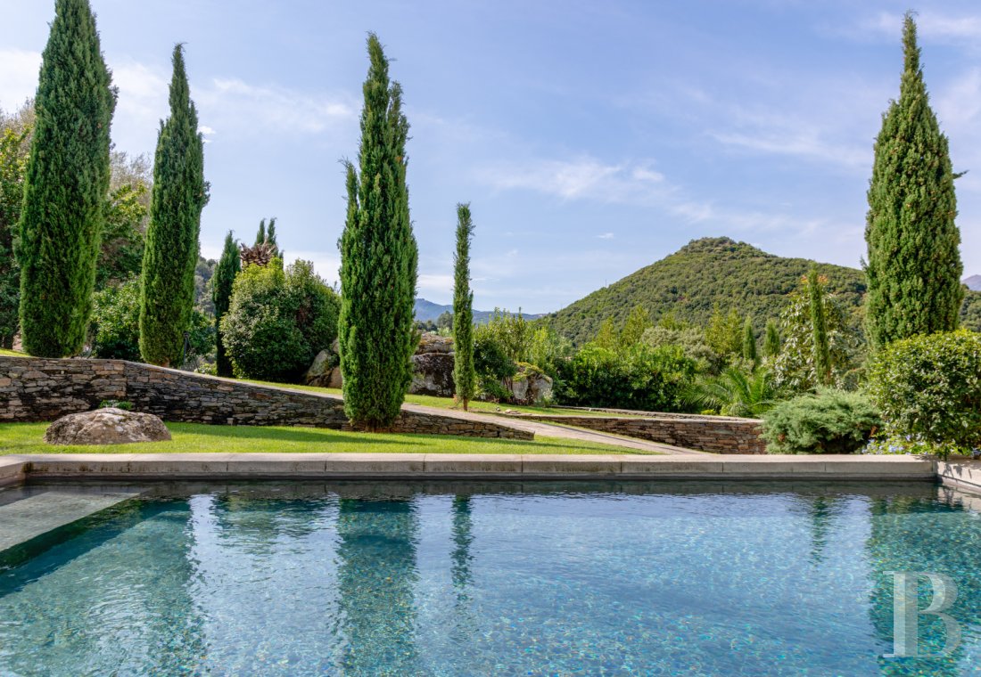 En Haute-Corse,  une villa du 19e siècle élevée en belvédère au cœur du village d’Oletta - photo  n°5